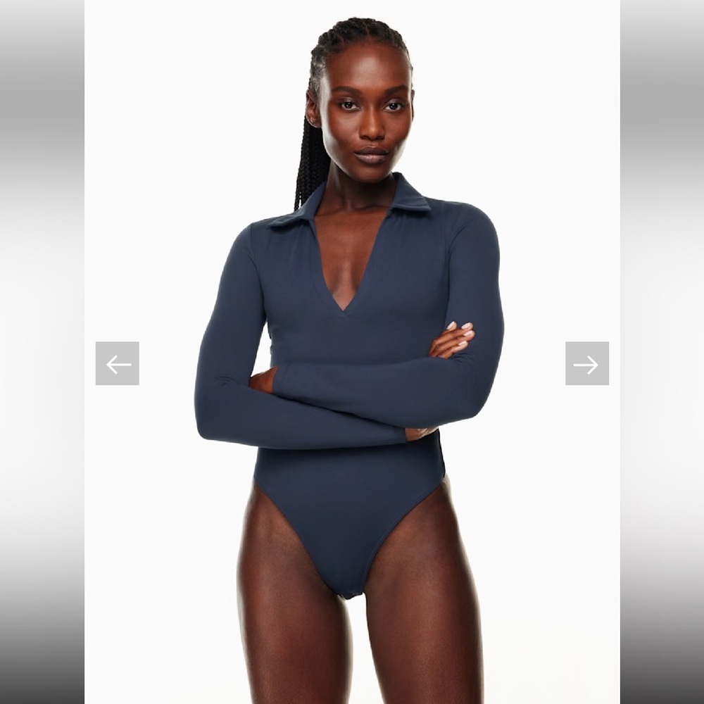 Babaton Contour V-neck Longsleeve Bodysuit